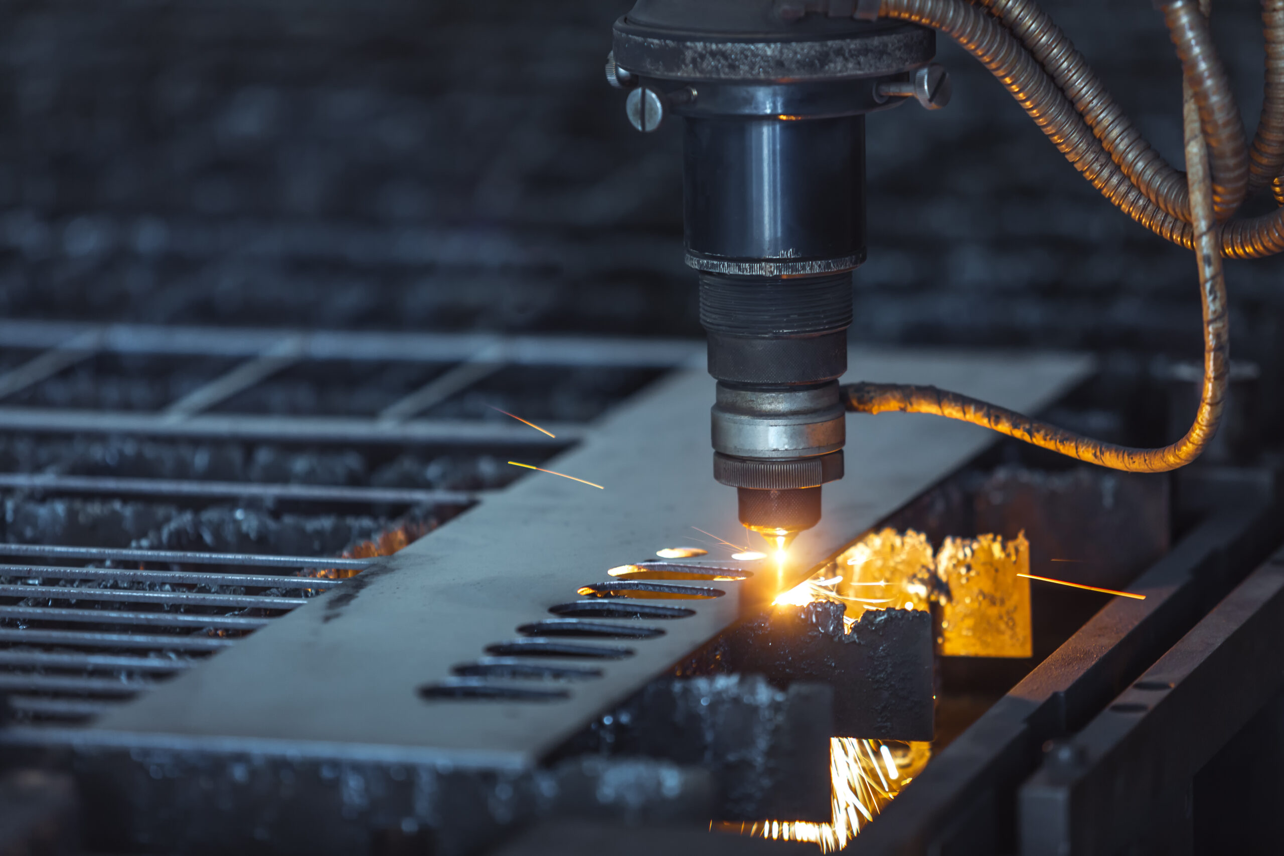 cnc-laser-cutting-metal-modern-industrial-technology-small-depth-field laser cutting